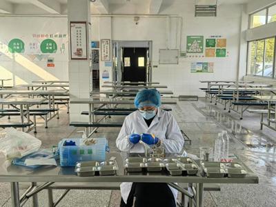 筑牢安全线  严把食品关
